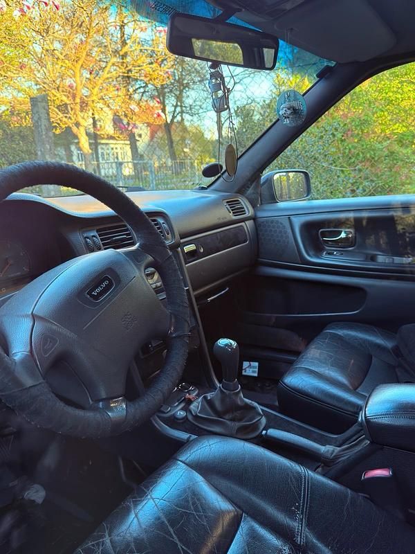 Gebraucht Volvo V70 140 PS (102 kW) 1997 Schwarz Kombi