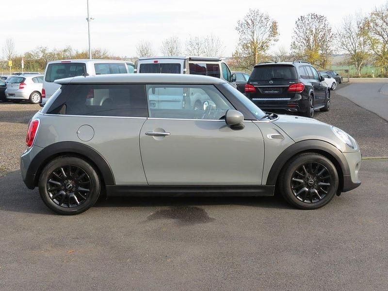 Gebraucht Mini ONE Chili 102 PS (75 kW) 2017 Grau Kleinwagen