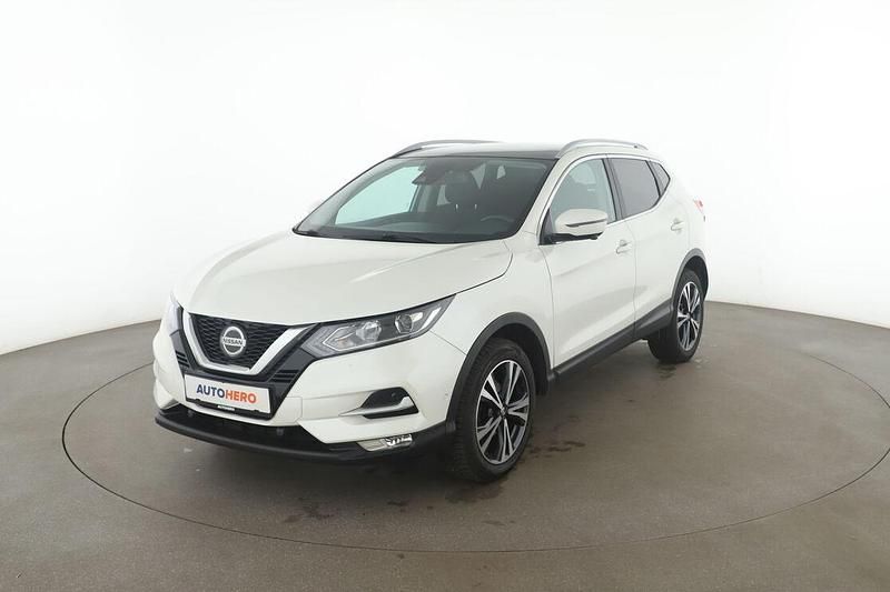 Weiß Gebraucht 2019 Nissan Qashqai N-Connecta SUV | 14.640 € (Fairer Preis) - Bild 1/3