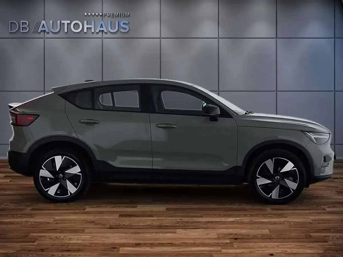 Używany Volvo EC40 Plus 185 kW (252 KM) 2024 Zielony SUV