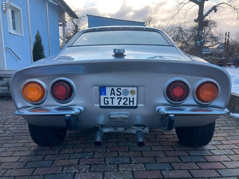 Second-hand Opel GT 90 CP (66 kW) 1972 Argintiu Coupe