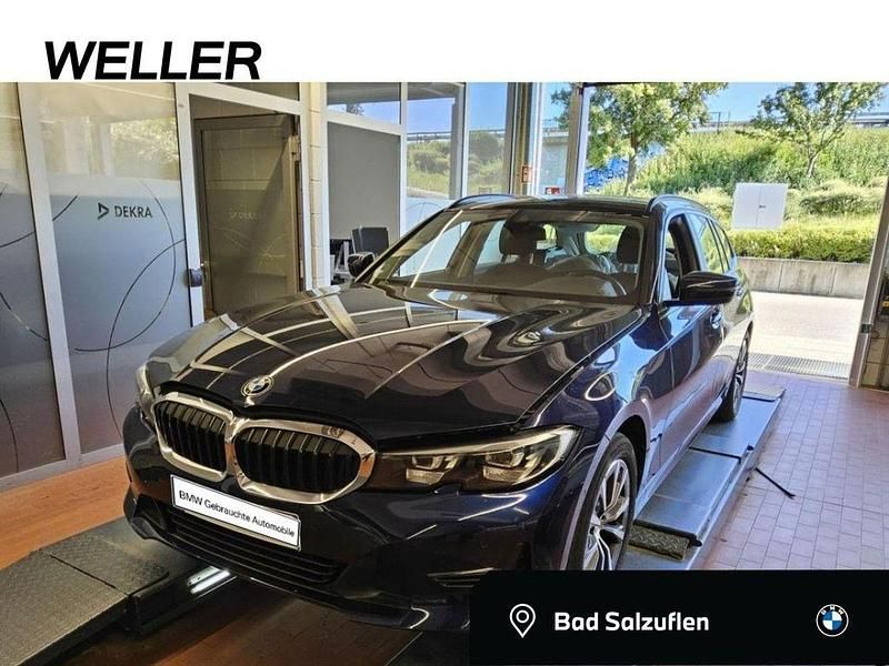 Tansanitblau ii (blau) Gebraucht 2022 BMW 330 Advantage Kombi | 33.490 € (Fairer Preis) - Bild 1/4