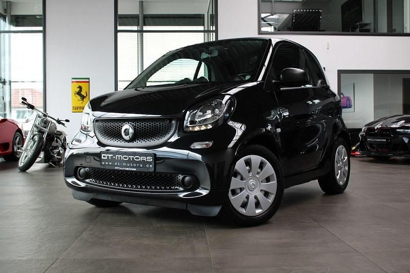 Schwarz Gebraucht 2016 Smart ForTwo Coupé Coupé | 5.400 € (Etwas zu teuer) - Bild 1/4