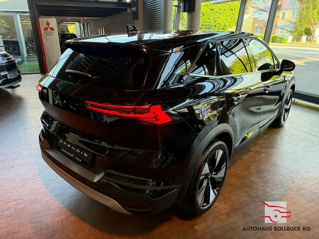 Neu Mitsubishi Grandis Edition 140 PS (102 kW) 2026 Onyxschwarz (m) SUV