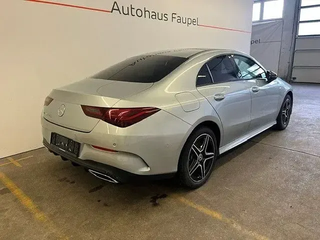 Gebraucht Mercedes CLA250 AMG line 163 PS (119 kW) 2025 Silber Coupé