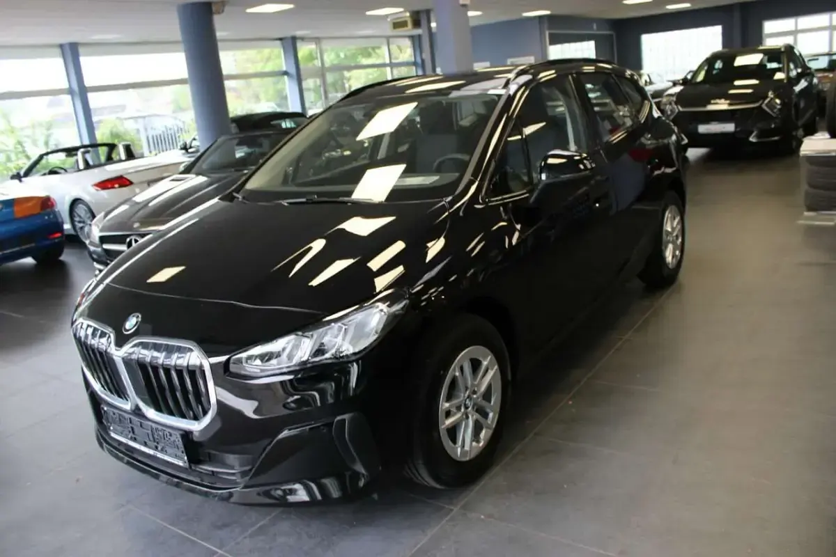 Gebraucht BMW 216 122 PS (89 kW) 2025 Schwarz Coupé