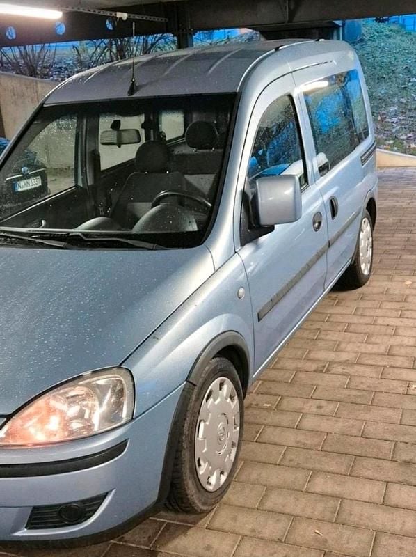 Gebraucht Opel Combo 90 PS (66 kW) 2008 Blau Van / Kleinbus