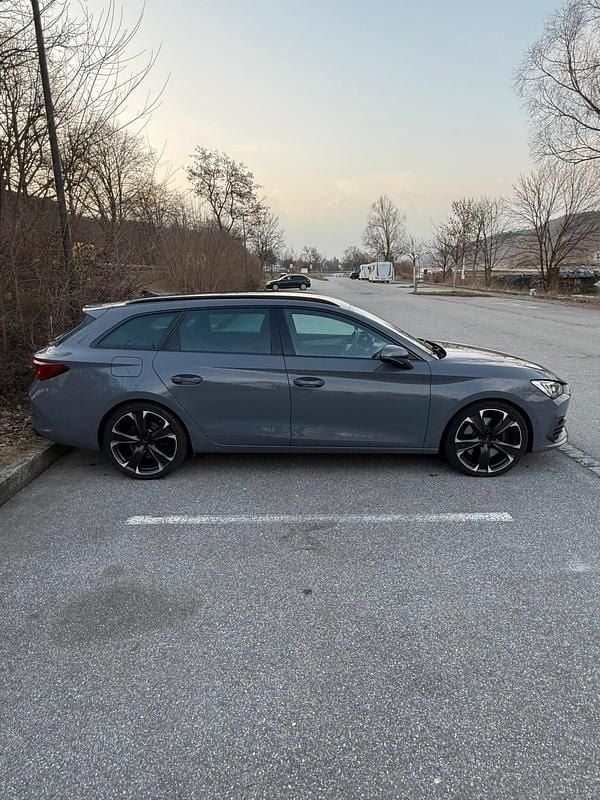 Gebraucht Cupra Leon VZ 310 PS (228 kW) 2022 Grau Kombi