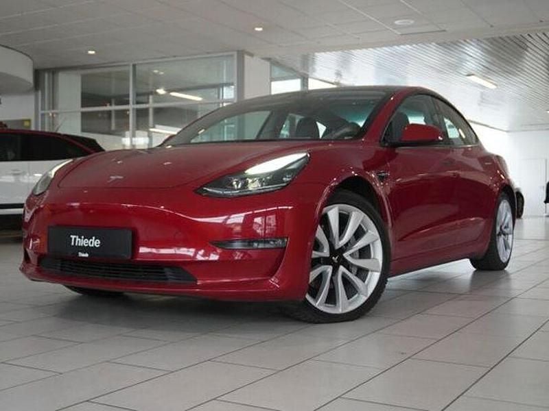 Gebraucht Tesla Model 3 Long Range AWD 366 kW (498 PS) 2022 Pearl white multicoat Limousine