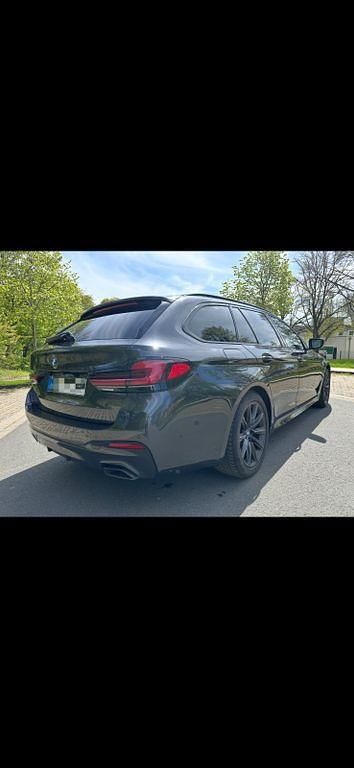 Gebraucht BMW 540 Performance 340 PS (250 kW) 2022 Grau Kombi