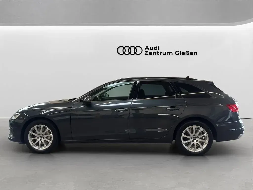 Gebraucht Audi A4 Basis 204 PS (150 kW) 2023 Grau Kombi