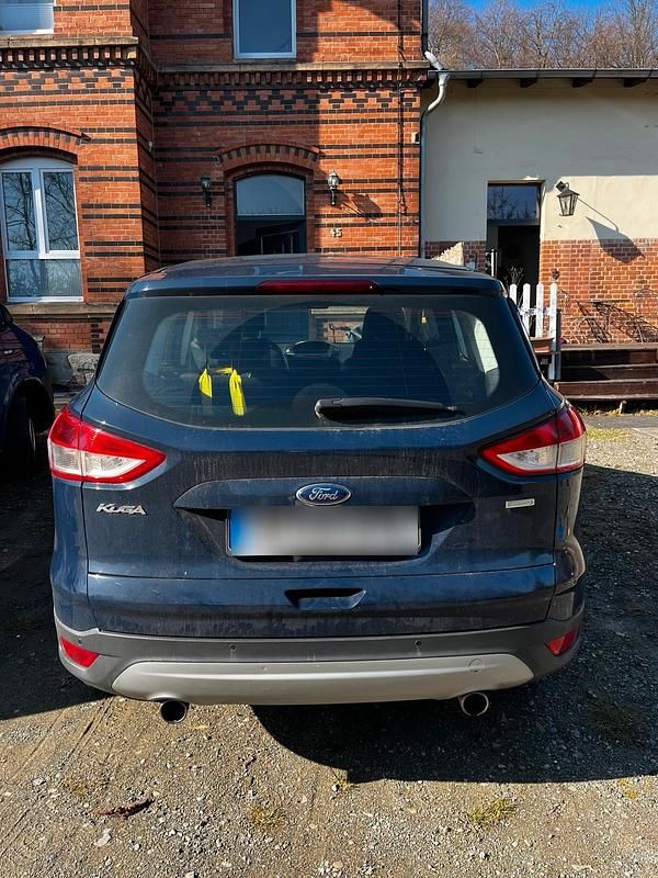 Gebraucht Ford Kuga 150 PS (110 kW) 2014 Blau SUV