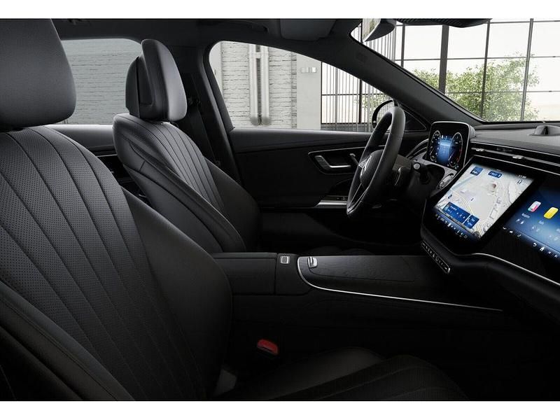 Gebraucht Mercedes E450 Avantgarde 367 PS (269 kW) 2025 Schwarz Kombi
