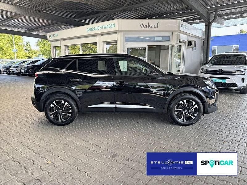 Gebraucht Peugeot 2008 Allure 100 kW (136 PS) 2022 Schwarz SUV