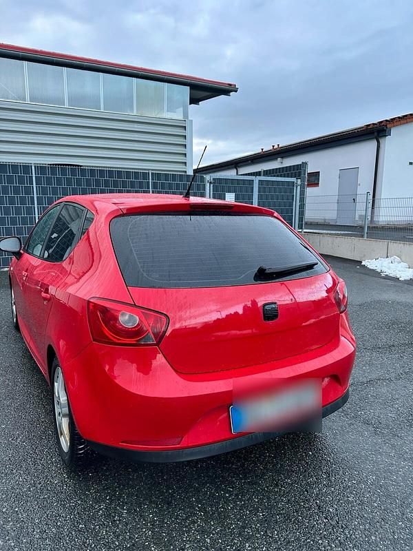 Gebraucht Seat Ibiza 90 PS (66 kW) 2009 Rot Kleinwagen