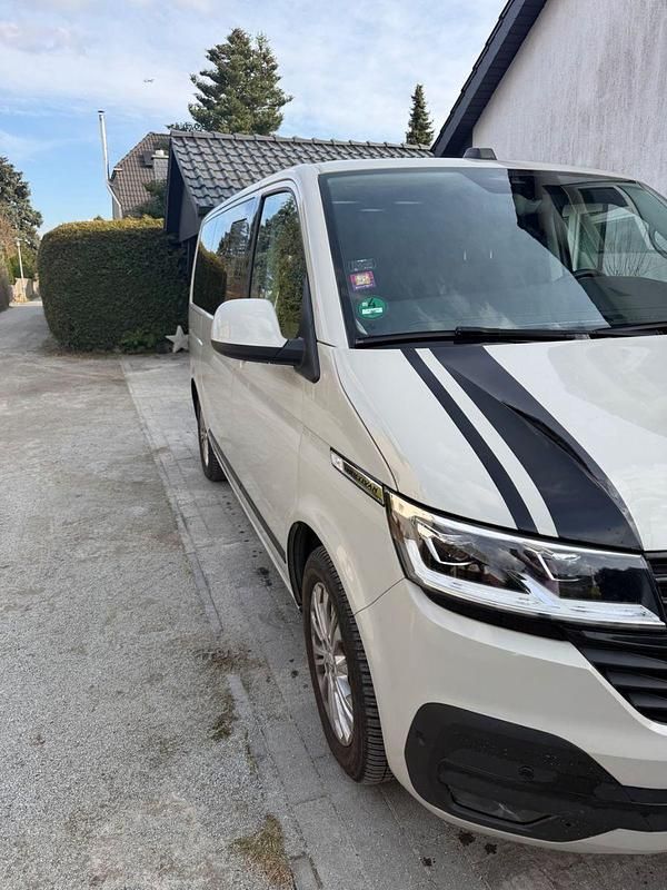 Usata VW Multivan 199 CV (146 kW) 2022 Beige Monovolume