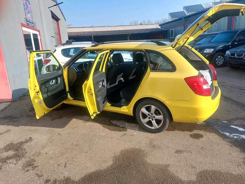 Gebraucht Skoda Fabia 105 PS (77 kW) 2008 Gelb Kombi