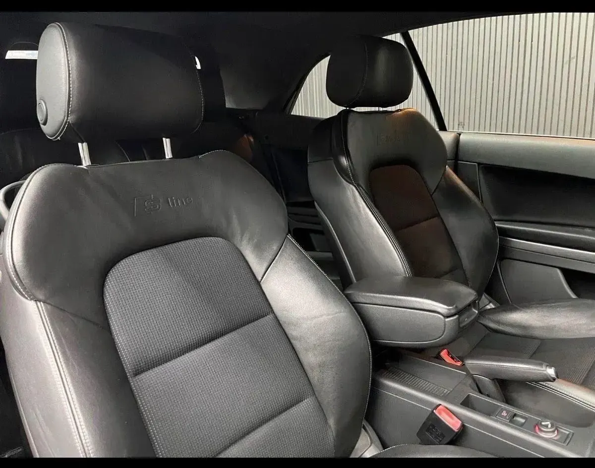 Gebraucht Audi A3 Cabriolet S-Line 160 PS (117 kW) 2011 Weiß Cabrio