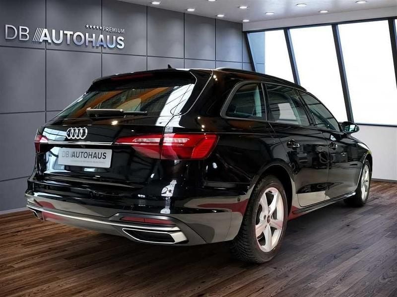 Gebraucht Audi A4 Advanced Plus 163 PS (119 kW) 2024 Schwarz Kombi