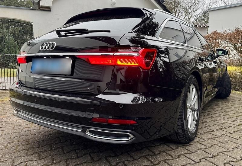 Gebraucht Audi A6 Ambiente 163 PS (119 kW) 2019 Schwarz Kombi