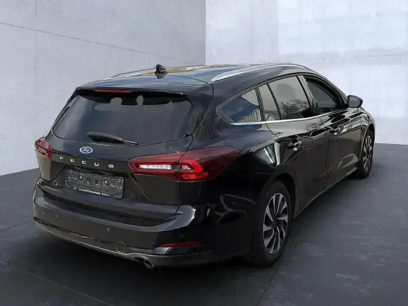 Gebraucht Ford Focus Titanium 125 PS (91 kW) 2024 Obsidianschwarz (metallic) Kombi