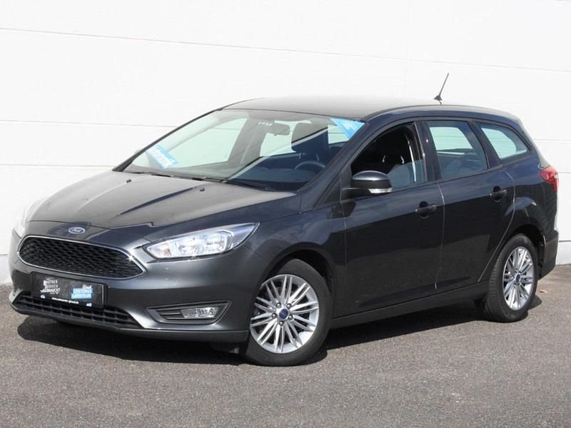 Magneticgrau (metallic) Gebraucht 2018 Ford Focus Business Edition Kombi | 12.955 € (Etwas zu teuer) - Bild 1/4