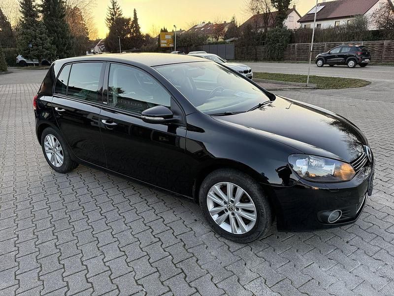 Gebraucht VW Golf VII Style 140 PS (102 kW) 2012 Schwarz Limousine