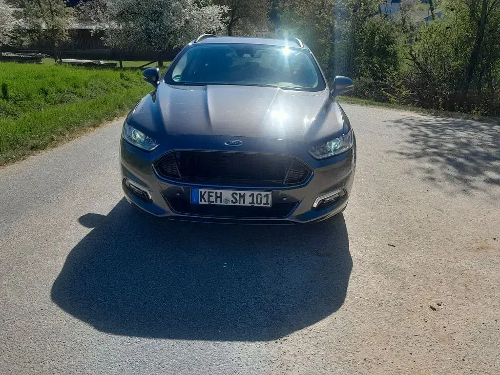 Gebraucht Ford Mondeo ST 150 PS (110 kW) 2017 Grau Limousine