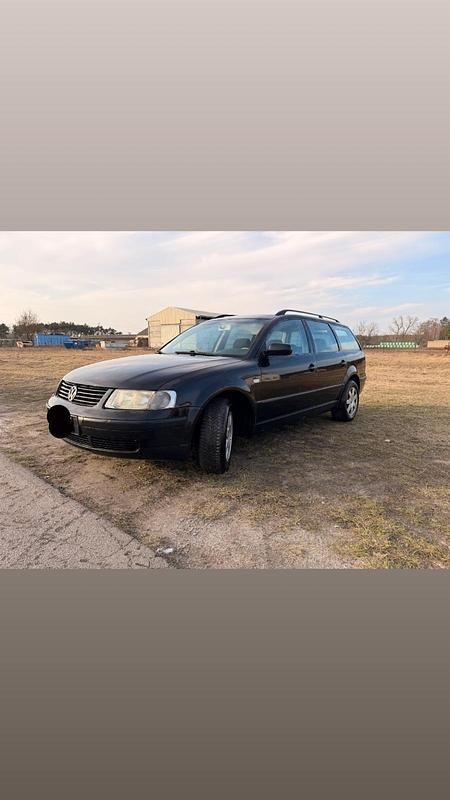 Gebraucht VW Passat 116 PS (85 kW) 2001 Schwarz Kombi