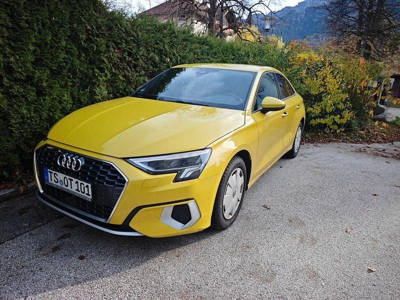 Gelb Gebraucht 2021 Audi A3 S-Line Limousine | 19.750 € (Guter Preis) - Bild 1/4