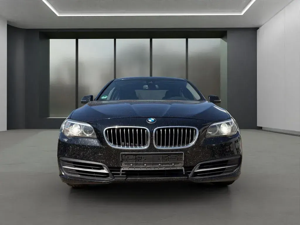 Gebraucht BMW 525 Comfort Edition 218 PS (160 kW) 2015 Schwarz / schwarz ii Limousine