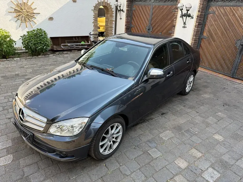 Gebraucht Mercedes C200 184 PS (135 kW) 2008 Grau Limousine