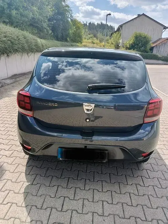 Gebraucht Dacia Sandero Comfort 101 PS (74 kW) 2020 Grau Limousine