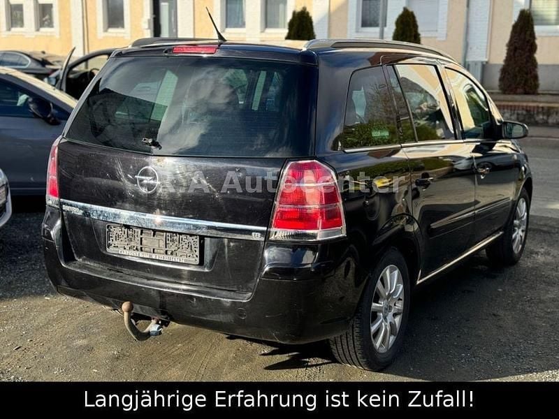 Gebraucht Opel Zafira Edition 140 PS (102 kW) 2006 Schwarz Van / Kleinbus