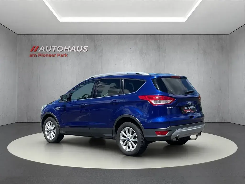 Gebraucht Ford Kuga Titanium 150 PS (110 kW) 2015 Blau SUV