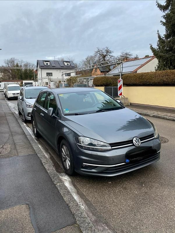 Gebraucht VW Golf VII 125 PS (91 kW) 2017 Grau Limousine