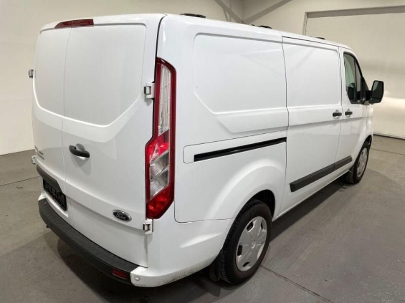 Gebraucht Ford Transit Custom Trend 131 PS (96 kW) 2023 Frozen white Van