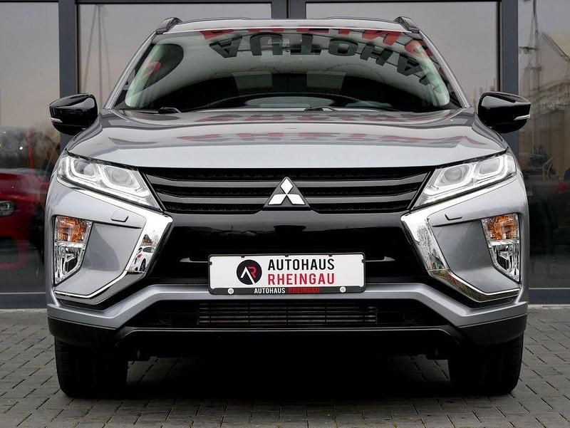 Gebraucht Mitsubishi Eclipse Cross Active 148 PS (108 kW) 2019 Silber SUV