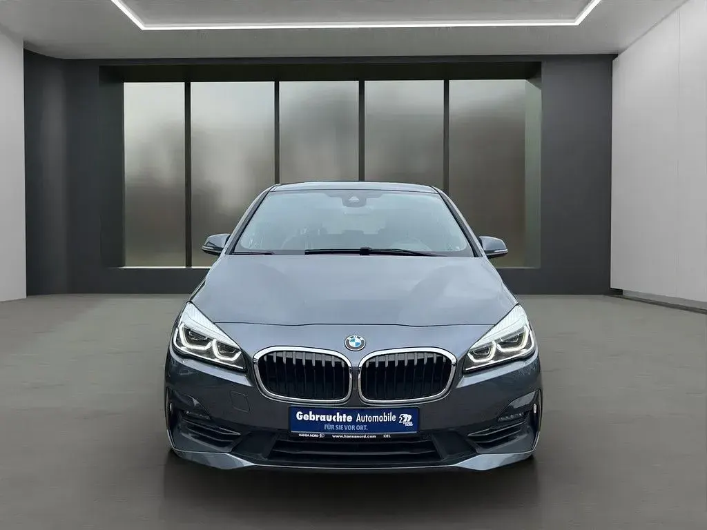 Gebraucht BMW 218 Active Tourer Sport Line 140 PS (102 kW) 2020 Grau Van / Kleinbus