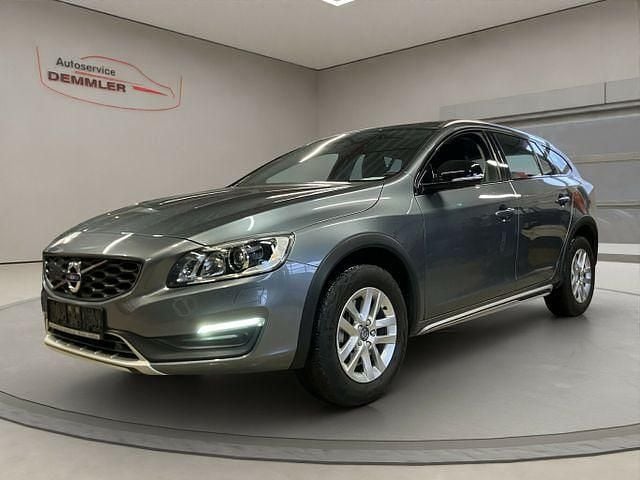 Gebraucht Volvo V60 CC 150 PS (110 kW) 2017 Grau Kombi
