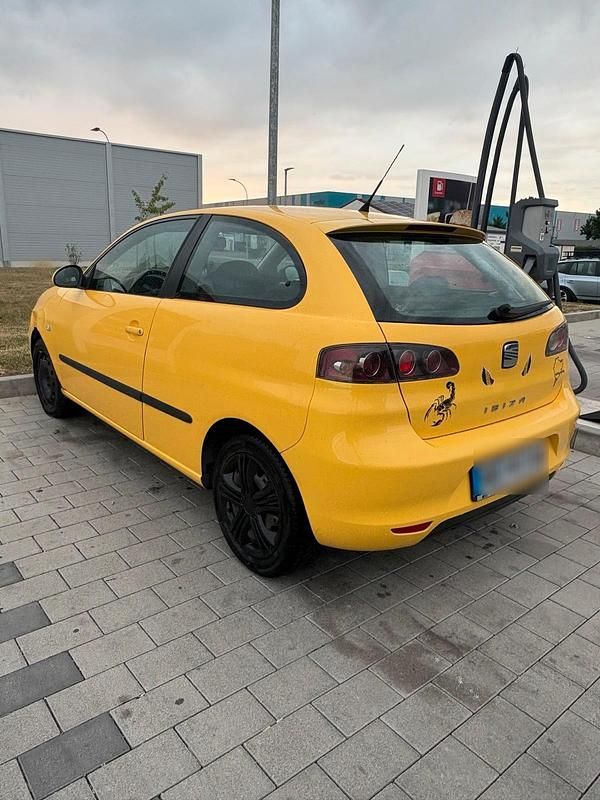 Gelb Gebraucht 2006 Seat Ibiza Coupé | 800 € (Fairer Preis) - Bild 1/4