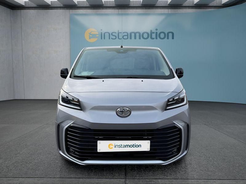 Gebraucht Toyota Proace Verso Team 177 PS (130 kW) 2025 Silber Kombi