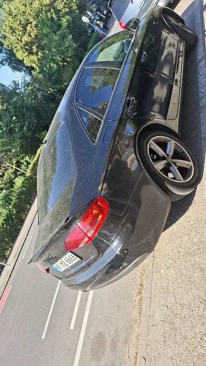 Gebraucht Audi A4 160 PS (117 kW) 2009 Schwarz Kleinwagen