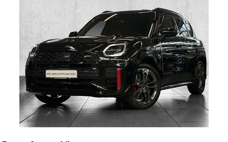 Schwarz Gebraucht 2025 Mini John Cooper Works Countryman Classic SUV | 41.780 € - Bild 1/4