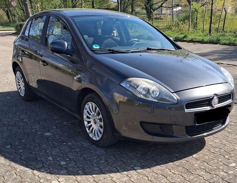 Gebraucht Fiat Bravo 90 PS (66 kW) 2013 Grau Kleinwagen