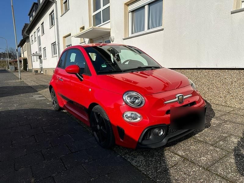 Gebraucht Abarth 500 145 PS (106 kW) 2016 Rot Kleinwagen