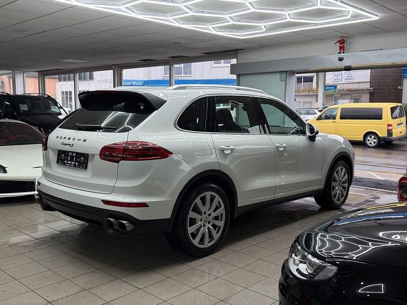 Gebraucht Porsche Cayenne S 420 PS (308 kW) 2014 Weiß SUV