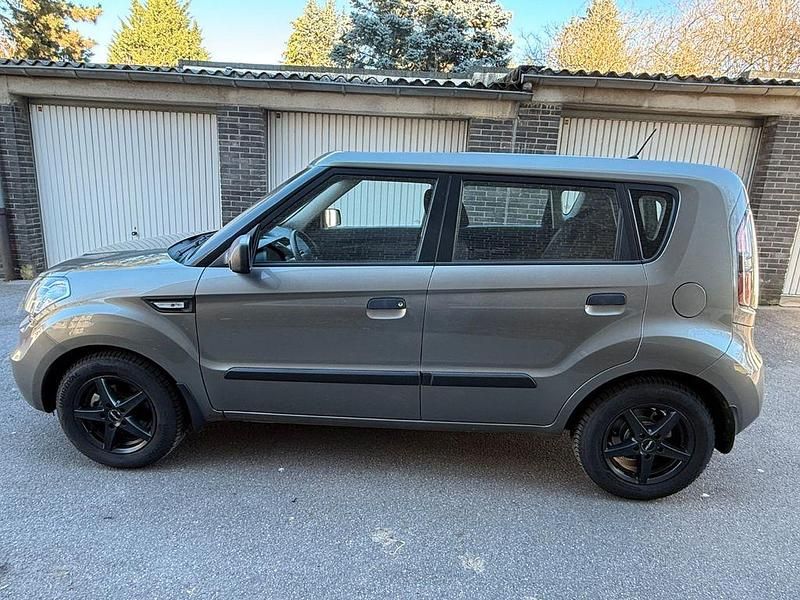 Gebraucht Kia Soul 126 PS (92 kW) 2009 Grau SUV