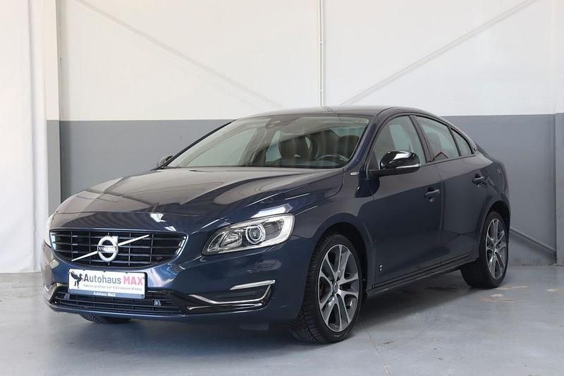 Blau Gebraucht 2013 Volvo S60 Summum Limousine | 17.990 € - Bild 1/4