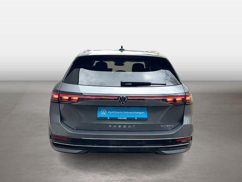 Gebraucht VW Passat Elegance 177 PS (130 kW) 2025 Diabasgrau Kombi